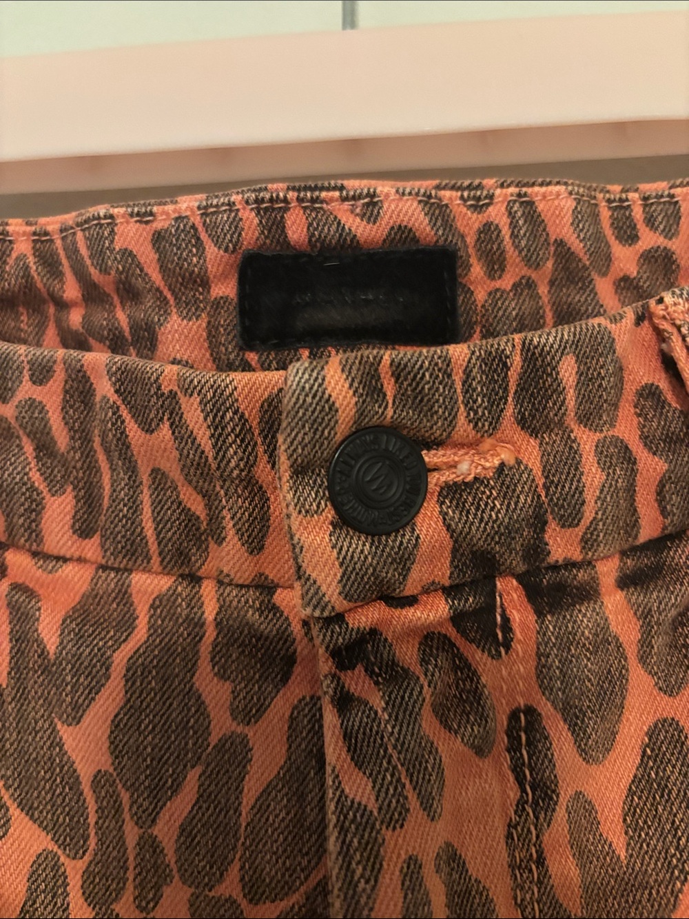 MOTHER high waisted looker ankle fray in animal attractions size 28 - Picture 6 of 8